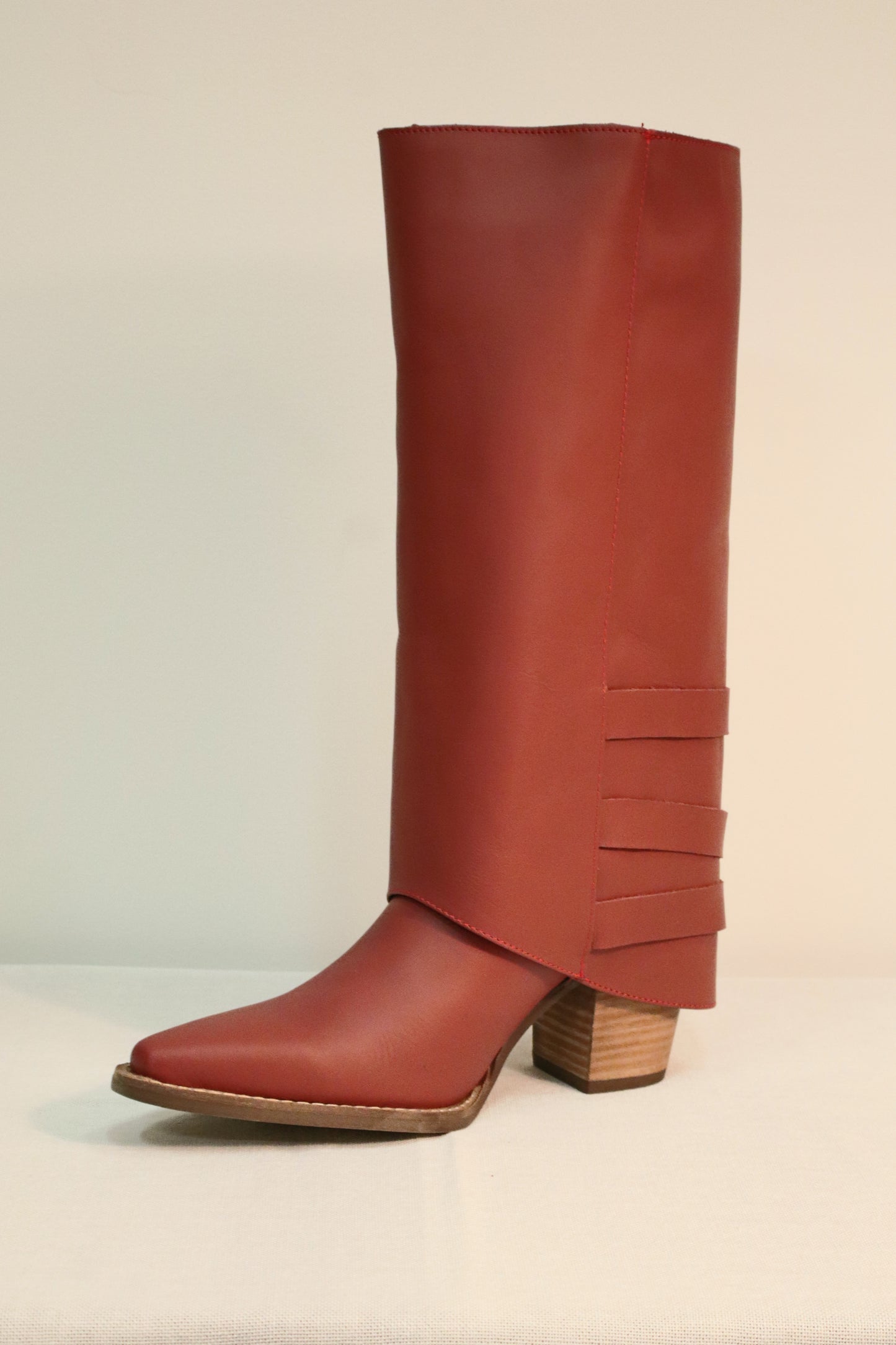 Urban Cowgirl Red by Dingo